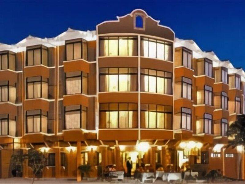 Hotel Puerta Del Rey Santa Cruz de La Sierra Exterior photo